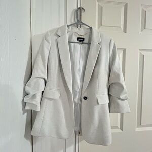 DKNY Women's Textured Cream Blazer black buttons Ruffled sleeves